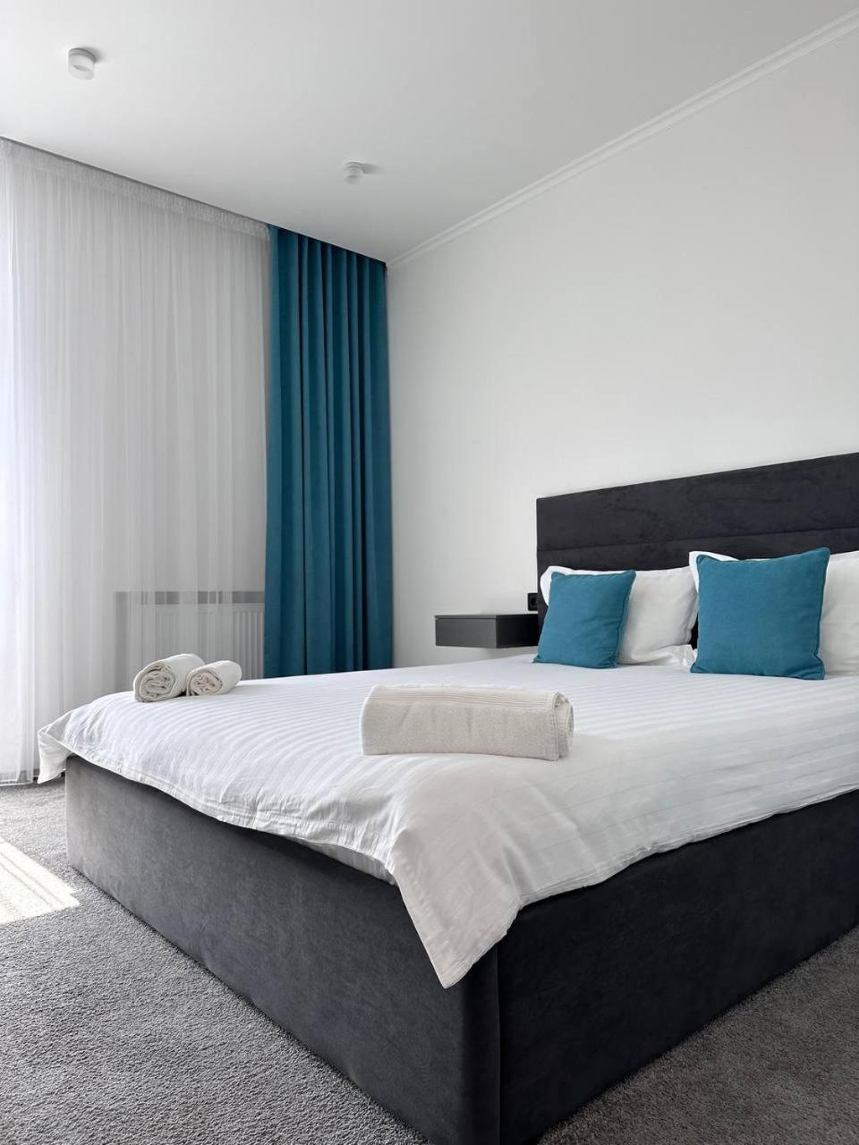 Rokytne  Royal Wood Hotel מראה חיצוני תמונה